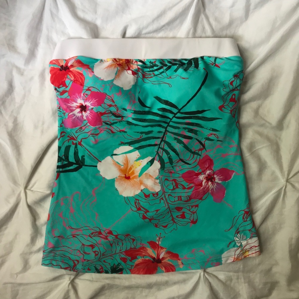 NWOT Tankini Swimsuit Top
